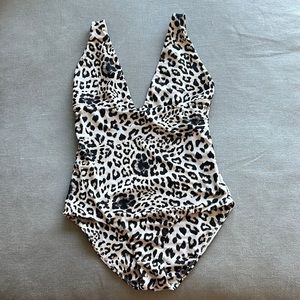 ⬇️ Reduced ⬇️ Mikoh Leopard Cheetah XL One piece swim swimsuit